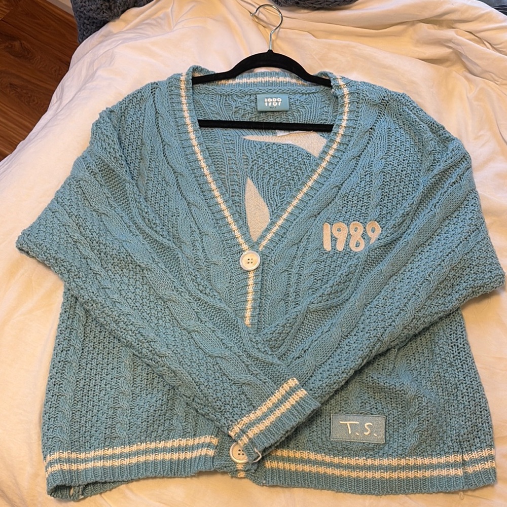 Women's Blue Cable Knit Sweater